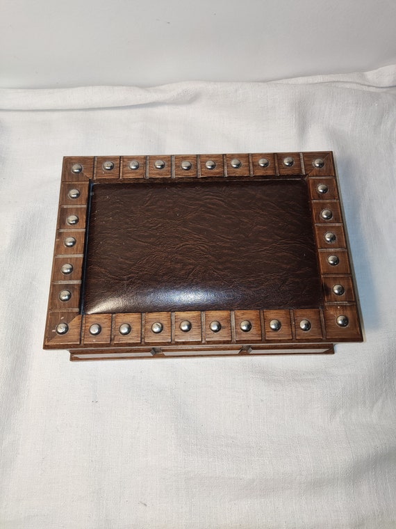 Vintage wooden jewelry box/case,trinket box,jewlr… - image 2