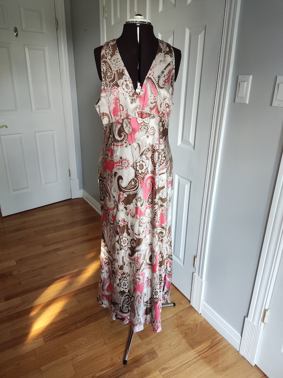 Used Woman/lady long dress with lining, silk or s… - image 1