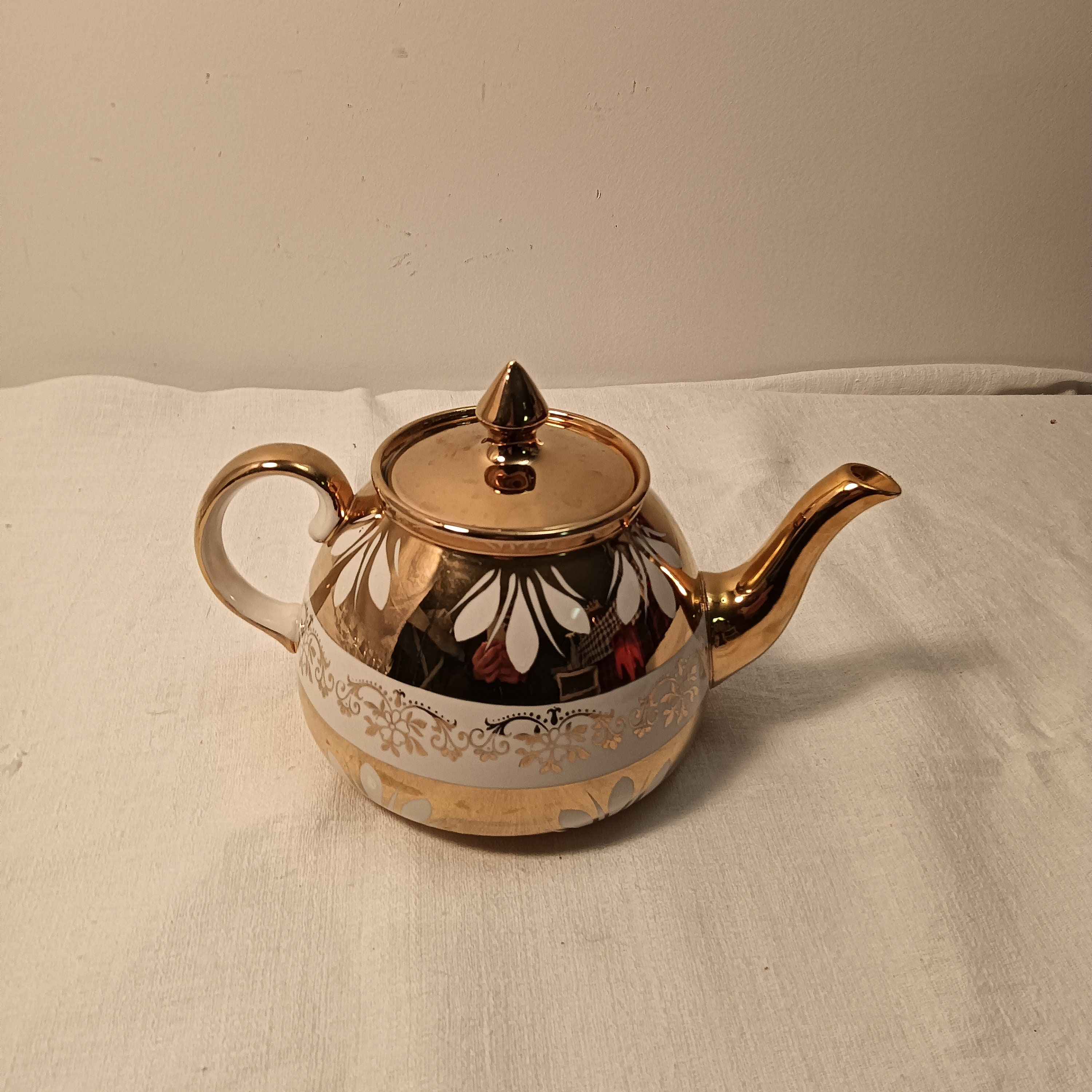 Gibsons teapot - Etsy 日本