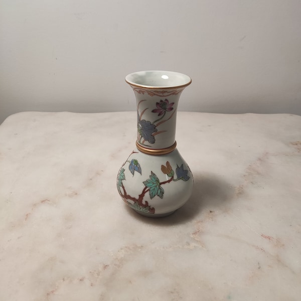 Vintage Asian/oriental hand-painted small ceramic vase, Famille rose floral,golden birds, bud vase, flower holder,collectible,decoration