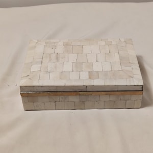 Cofre de baratijas con forma de tarjeta vintage único, elaborado con cobre y hueso