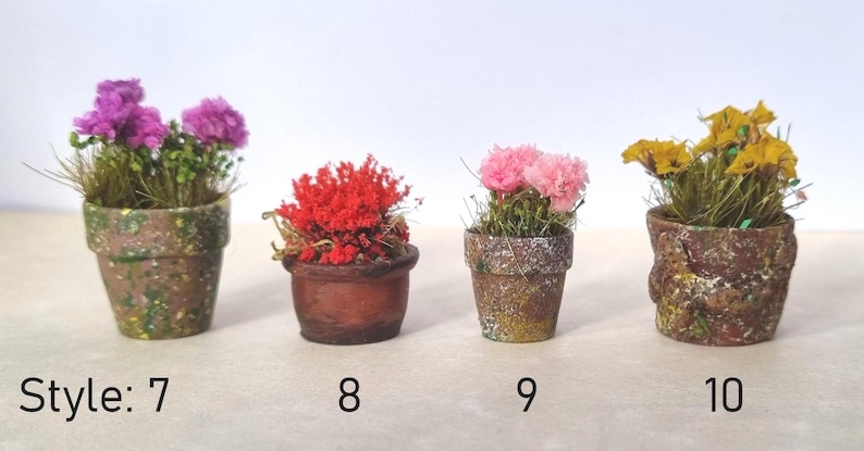 Miniaturas de flores para casa de bonecas em vasos. Escala 1/12 e 1/24. Vasos de cerâmica ou barro com aparência envelhecida e realista. Flores, botões, samambaias, rosas. imagem 4