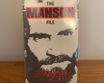 Le livre Manson File par Nikolas Schrek Amok Press Brand New 1988 Charles Manson