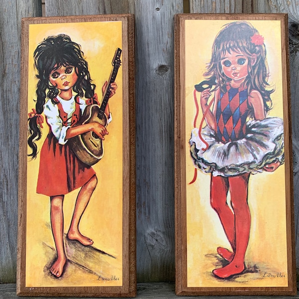 Pair of Retro Vintage Lien Mei Big Eye Girls Harlequin Ballet Girl and Guitar Girl Wall Hangings Wood Plaques