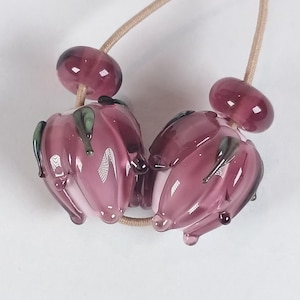 Flower bud bead pair and matching spacers - choice of colours -  jewellery making supplies - handcrafted lampwork glass beads