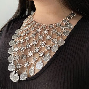 Elegant Vintage-Inspired Silver Ottoman Bib Necklace: Southwestern Boho Geometric Statement Jewelry