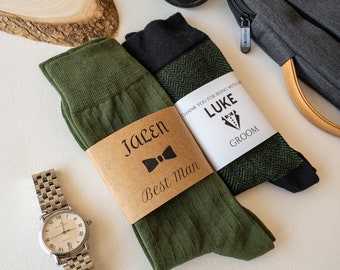 Chaussettes vertes Groomsmen, cadeau de la Saint-Patrick, chaussettes personnalisées pour le marié, chaussette Groomsman, cadeau de proposition du meilleur homme, chaussette père de la mariée