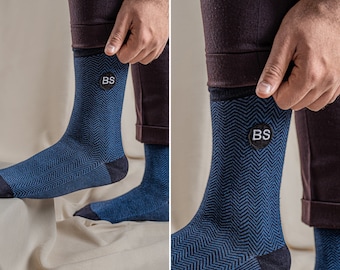 Personalisierte Groomsmen Socken, Individuell gestickte Initialen, Hochzeitsgeschenk aus Bambusbaumwolle