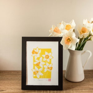 Daffodils print Original wall art, Botanical floral linocut print, March Birth Flower gift image 5