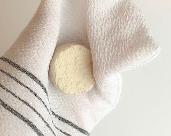 2 Exfoliating mitts | Gentle mechanical exfoliation | Summer glow | Healthy skin | Soft skin