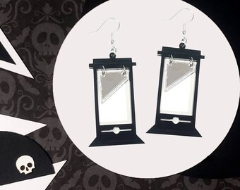 Giljotinörhängen | Goth-smycken | Akrylörhängen | Ockulta örhängen | Halloween-smycken | Pastellgoth-örhängen | Häxörhängen | Punk