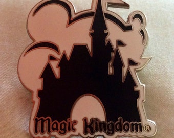 Disney Pin 2001 Mickey Mouse Park Icon Magic Kingdom Mickey Mouse Disney world