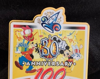 Walt Disney World 100 years of magic pin #11782 Mickey Mouse and goofy, 30th anniversary of Walt Disney World.