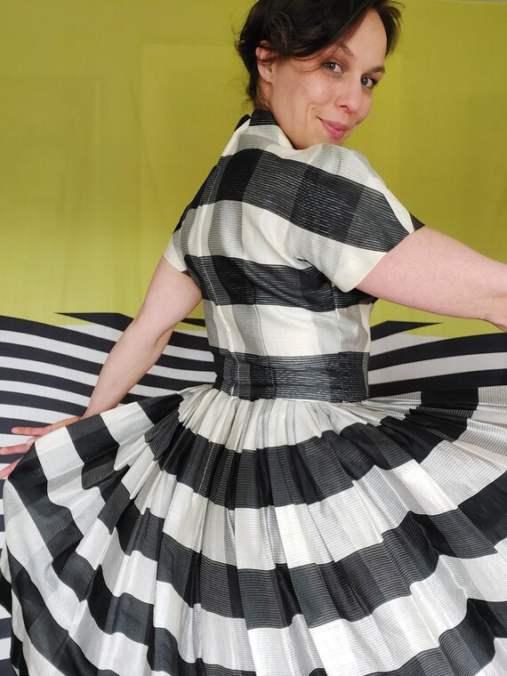 Large Black and White Plaid Gigi Young 50's New L… - image 5