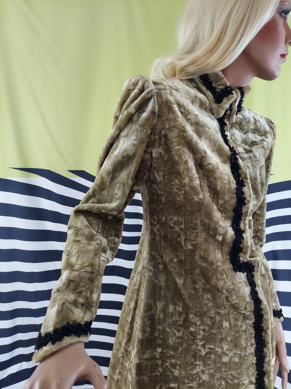 70's Young Edwardian Crushed Velvet Mini Dress Co… - image 5