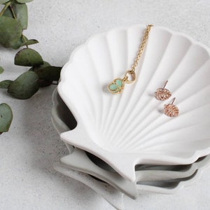 Shell shell jewelry bowl jewelry bowl made of concrete casting powder Jesmonite ceramic powder image 9
