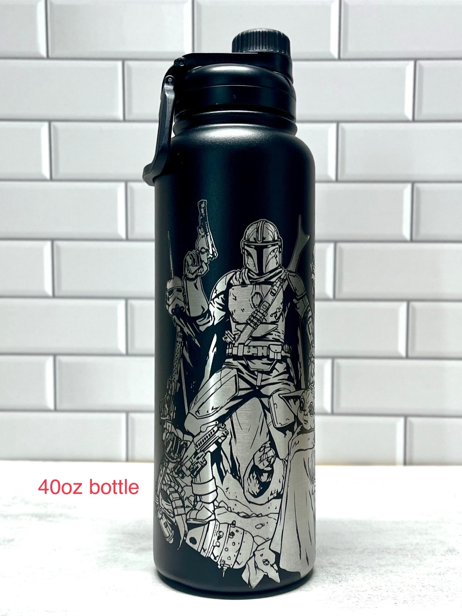 Botellas de agua personalizadas con popote y tapa, botella de agua  deportiva de acero inoxidable grabada con láser personalizada de 32 onzas  con