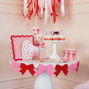 Bow Pattern Heart Plates – 8" Scalloped Valentine Plates (Set of 8)