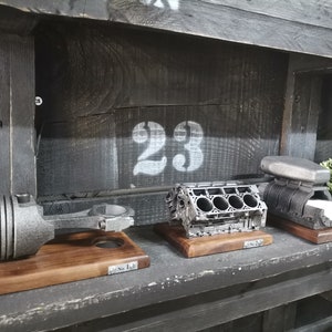 Ingenieurscadeau herencadeau techniek mechanisch bureaublad object auto's motoren industrieel decor visitekaarthouder potloodhouder papierhouder