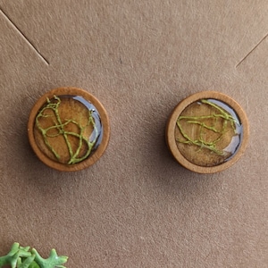 minimalist nature-inspired wooden stud earrings, wood and moss studs, nature-lover gift, simple boho nature earrings, unisex studs