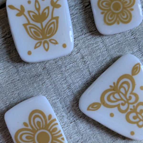 Imanes para refrigerador Corelle dorados con diseño de mariposa: decoración de cocina reciclada, juego de 5