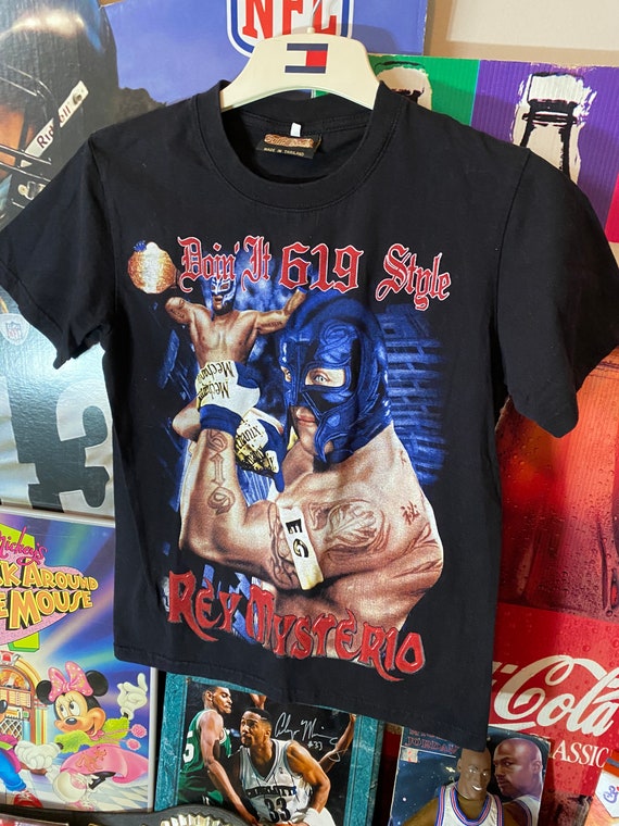 Early 2000s WWE Rey Mysterio T-shirt 