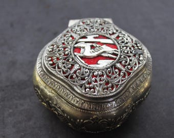 Vintage Leaping Gazelle Jewelry Box. Silver Tone Metal, Cut Out Designs, Red Velvet Lining, Bougie Grandmacore Vanity Decor, Hostess Gift.