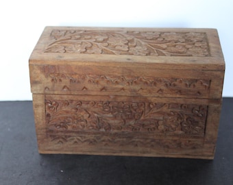 Vintage Carved Wooden Recipe Box. Intricate Flower Details, Hinged Lid, Cottagecore Kitchen Decor, Housewarming, Hostess, Collector Gift.