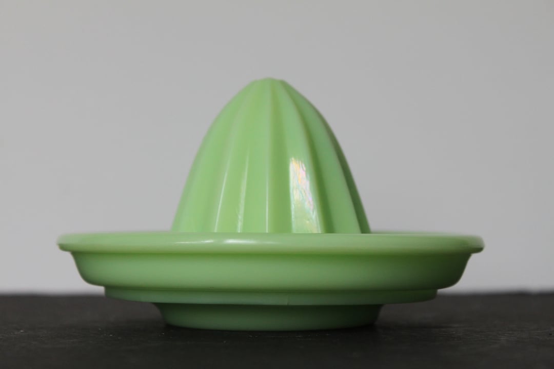 Jadeite Reamer for Vintage Kitchen Ware. Bougie, Glows in Black Light, Gift for