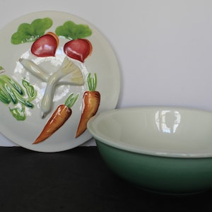Vintage Vegetable Casserole Dish. Rustic Ceramic Dish W/ Lid, Carrot, Onion, Celery, Beets, Oven Proof, Circle Shaped, Cottagecore Kitchen.