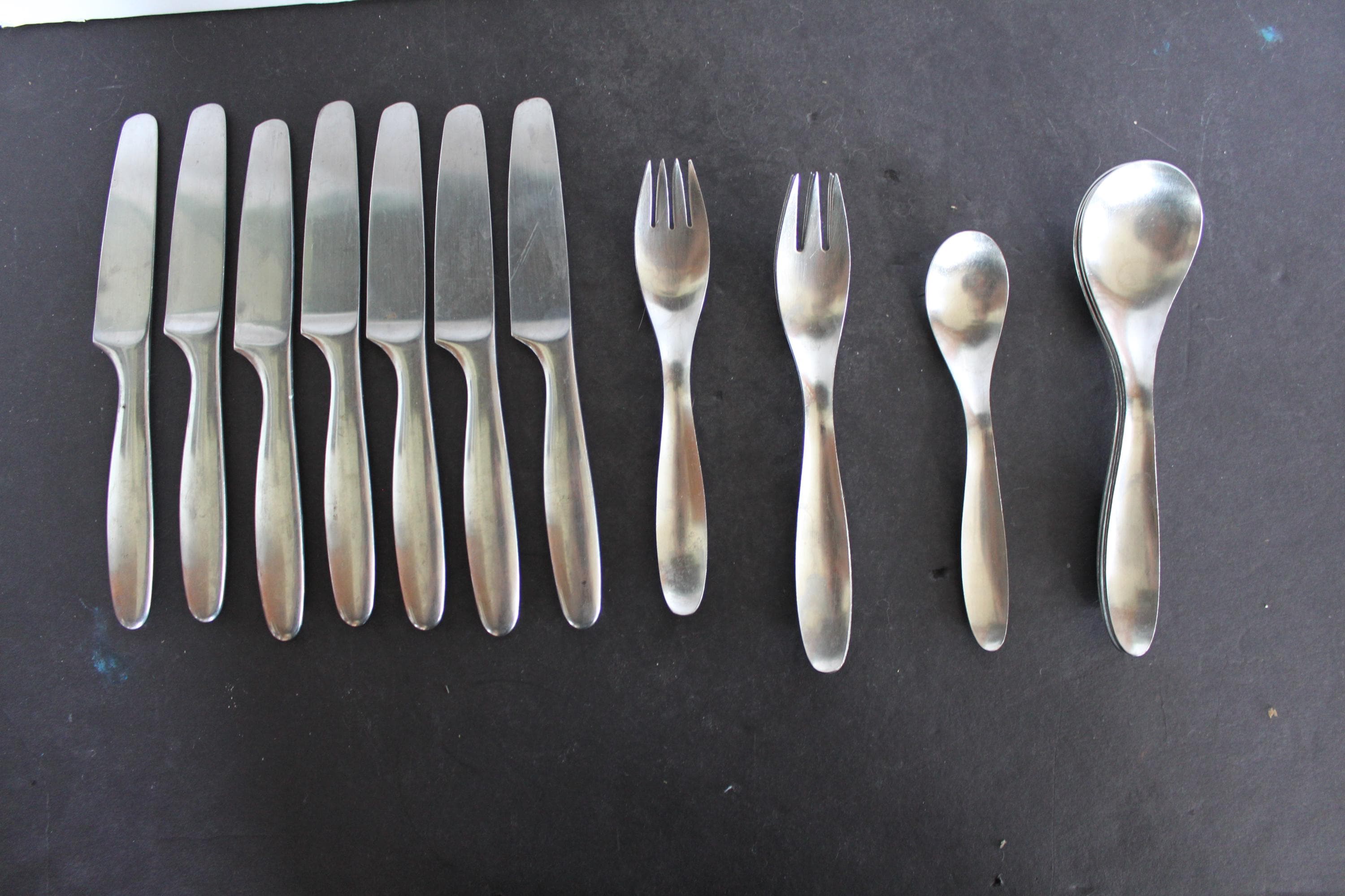 Lauffer Flatware - Etsy Vintage Towle Lauffer Design 3 Japan Stainless Dinner Knives Set 5 MCM 1970s main image 1
