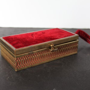 Vintage Red Velvet and Brass Clutch Purse. Strap, Rectangle Shape, Mirror, DAMAGE, Unique, Rare, HTF, Gift For Collector, Bougie Grandmacore