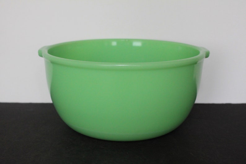 Vintage Jadeite Mixing Bowl. Contains Uranium Side Tab Etsy