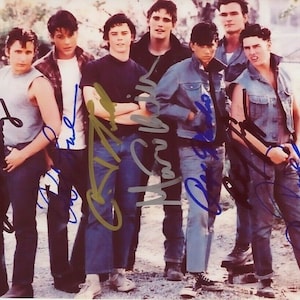 Outsiders Dillon Macchino Swayze Lowe Cruise Autograph Reprint Photo LOOK Signed Autograph