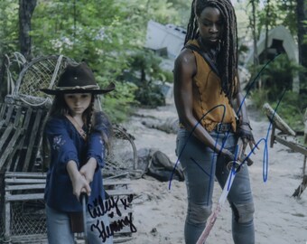 Cailey Fleming & Danai Gurira The Walking Dead Autograph Reprint  Photo LOOK Signed Autograph