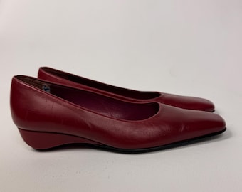 Zapatos de tacón vintage de piel roja / Tacones estilo italiano / Zapatos de punta / Tacones minimalistas estilo años 90 Y2K / Talla 36 de mujer