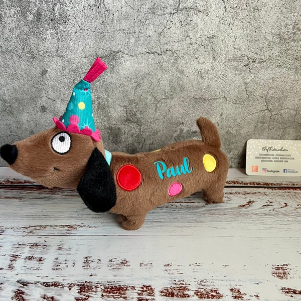 Hundespielzeug „Partyhund“ mit Squeaker personalisiert, Hunde Zubehör, Hunde Geburtstags Geschenk, Geburtags Hund ByFiönchen