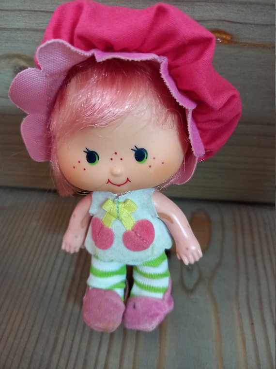 Cherry cuddler strawberry shortcake cheap doll