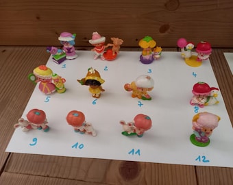 Miniature strawberry shortcake figurines, strawberry charlotte, vintage 1980s