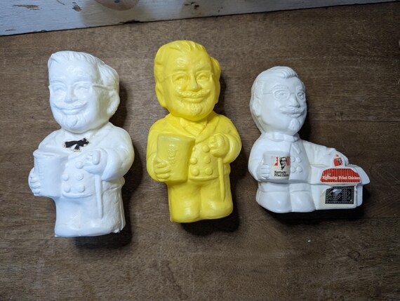 Set of 3 -vintage 70's KFC Colonel Sanders Advertising Plastic