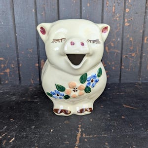 Vintage 1950&#39;s Shawnee Pottery USA Smiley the smiling pig pitcher large 8&quot; MINT