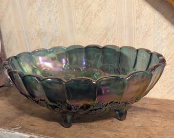 Fruteira vintage Indiana em vidro iridescente azul, formato de uva, com pé.