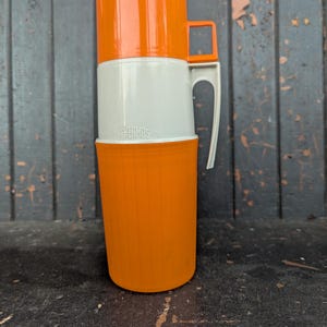 Bouteille Isotherme pour Café Inox Orange chromé - Gadgets de Cuisine