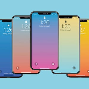 Puede incluir: Cinco pantallas de iPhone que muestran diferentes pantallas de bloqueo con un fondo degradado. Las pantallas muestran la hora, el día y la fecha. La hora es 1:26, 1:24, 1:26, 1:25 y 27. El día es viernes y la fecha es 7 de enero. Las pantallas están dispuestas en una fila, con la pantalla superior en el centro y las otras pantallas a la izquierda y a la derecha.