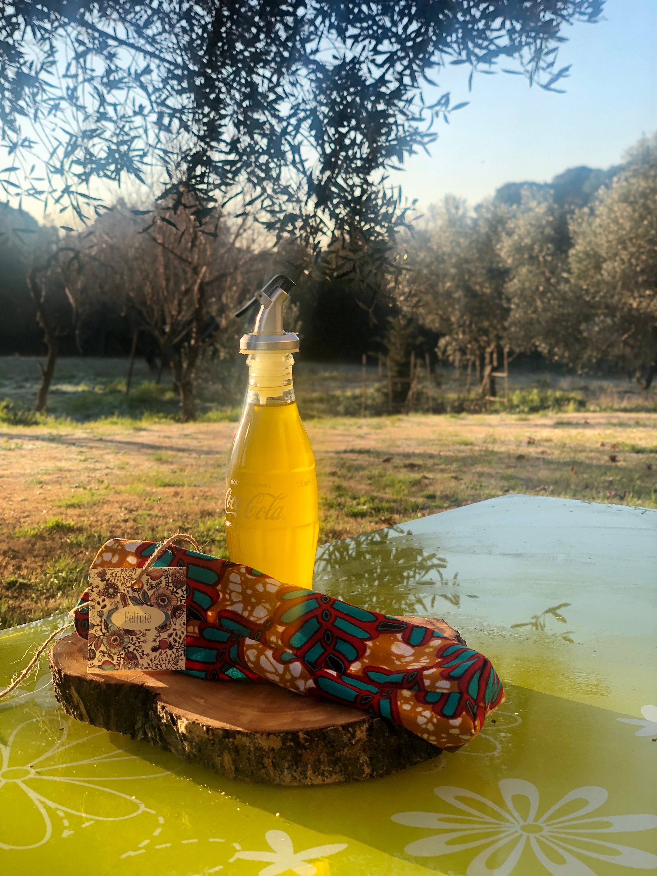 Bouteille d'huile d'olives Maison à Offrir ou S'offrir