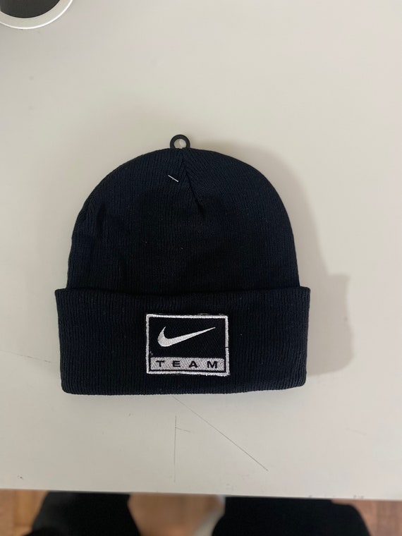Embroidered Patch Warm Beanie Hat 