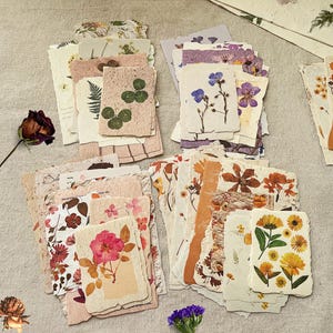 Papel con estampado en relieve falso, aspecto texturizado impreso, papel decorativo floral vintage para scrapbooking, collage, diario y creación de tarjetas.