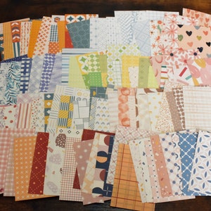 Paquet de 100 mini-papiers décoratifs à carreaux colorés à motifs floraux pour le scrapbooking, la tenue d'un journal, le collage, l'art campagnard - Notes stylées