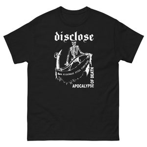 Japanese punk rock band Men's classic tee