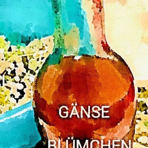 Könnte beinhalten: Eine Glasflasche mit gelbem Deckel, gefüllt mit einer dunkelbraunen Flüssigkeit. Die Flasche trägt ein Etikett mit der Aufschrift "GÄNSE BLÜMCHEN SIRUP".